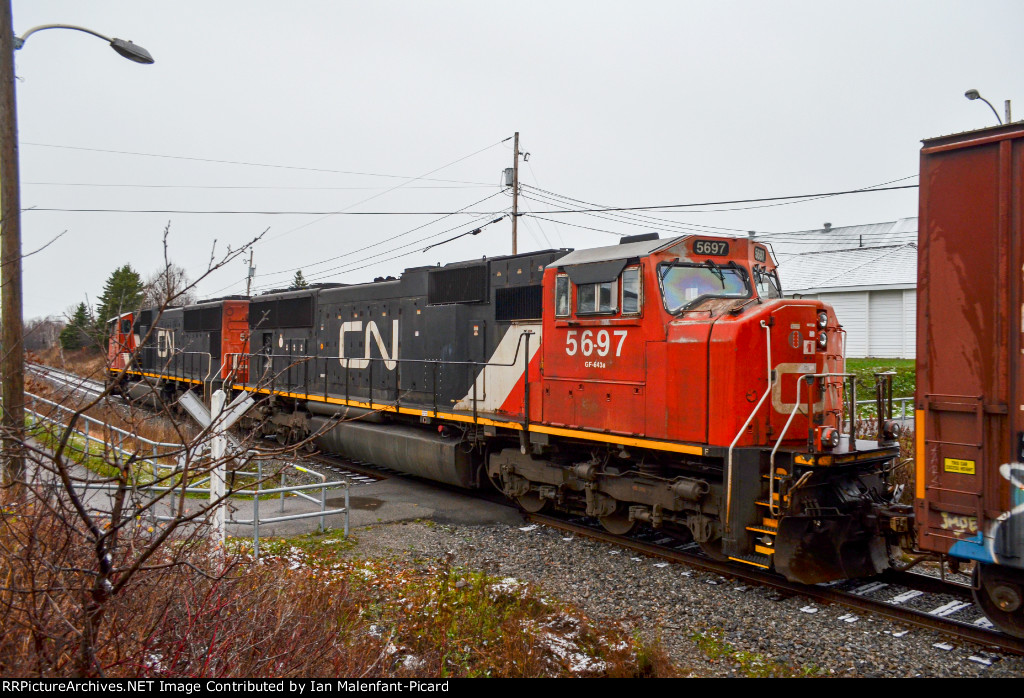 CN 5697